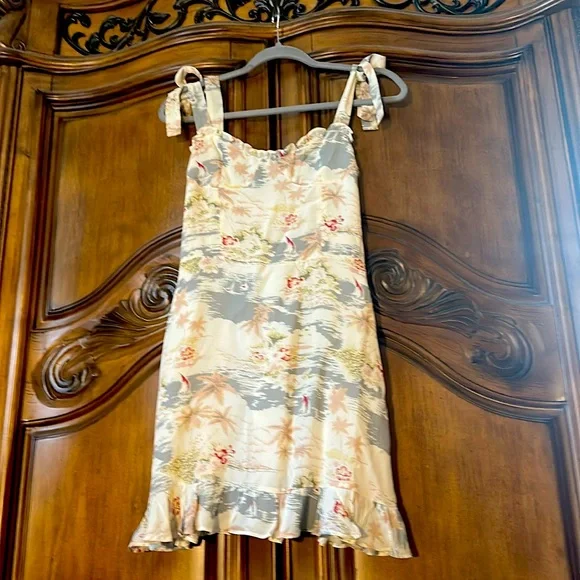 Reformation NEW Christine Long Beach Ruffle Cream Mini Dress Size 6 - Picture 7 of 12